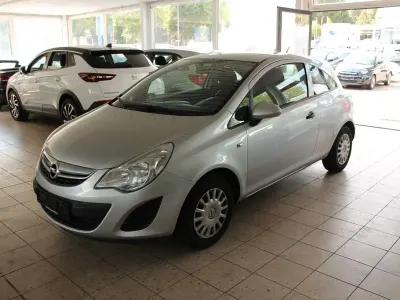Gebraucht Opel Corsa Selection 69 PS (50 kW) 2013 Silber Kleinwagen