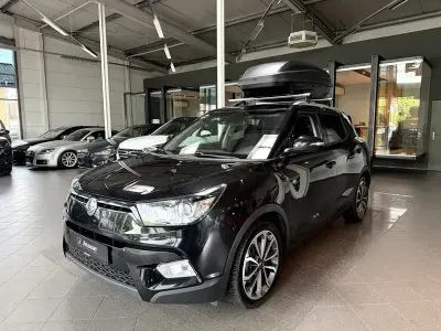 Gebraucht SsangYong Tivoli 116 PS (85 kW) 2018 Schwarz SUV