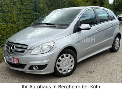 Gebraucht Mercedes B200 136 PS (100 kW) 2010 Silber Van / Kleinbus