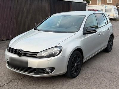 Gebraucht VW Golf VI Style 105 PS (77 kW) 2011 Silber Kleinwagen