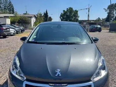 Gebraucht Peugeot 208 GT-line 110 PS (80 kW) 2016 Grau Kleinwagen