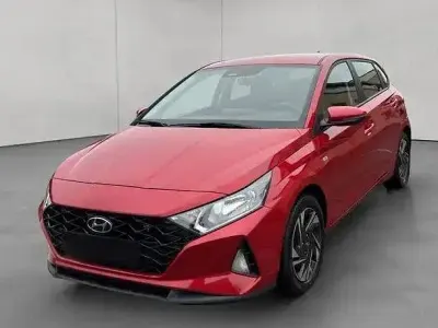 Gebraucht Hyundai i20 101 PS (74 kW) 2021 Rot Kleinwagen
