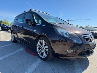 Begagnad Opel Zafira Tourer OPC 131 HK (96 kW) 2014 Brun Minibuss