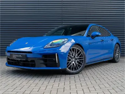 Gebraucht Porsche Panamera 4 470 PS (345 kW) 2025 Blau Kleinwagen