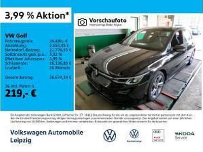 Gebraucht VW Golf VIII R-line 131 PS (96 kW) 2024 Schwarz (deep black perleffekt) Limousine