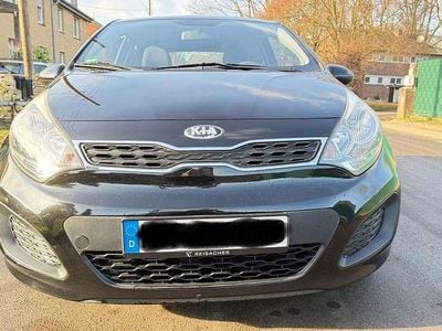 Second-hand Kia Rio Edition 7 109 CP (80 kW) 2013 Negru Hatchback