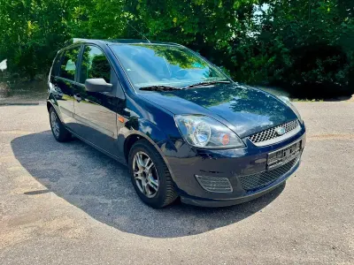 Gebraucht Ford Fiesta 80 PS (58 kW) 2007 Blau Kleinwagen
