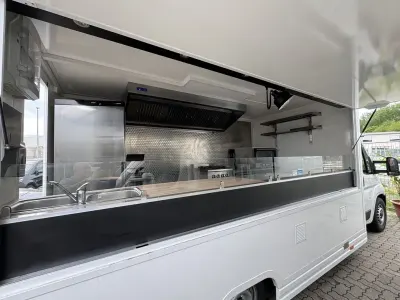Gebraucht Opel Movano 179 PS (131 kW) 2025 Weiß Van