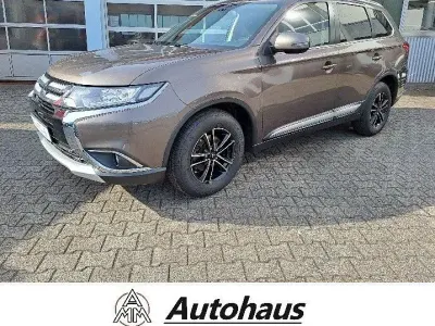Gebraucht Mitsubishi Outlander Edition 150 PS (110 kW) 2018 Braun SUV