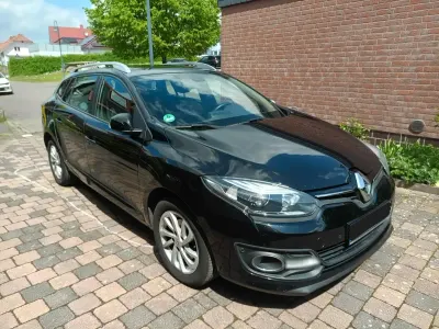Brugt Renault Mégane GrandTour Initiale Paris 132 HK (97 kW) 2014 Sort Stationcar