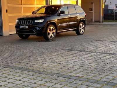 Gebraucht Jeep Grand Cherokee Overland 250 PS (183 kW) 2015 Schwarz SUV