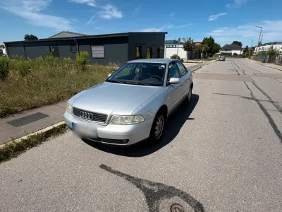 Gebraucht Audi A4 101 PS (74 kW) 1998 Silber Limousine