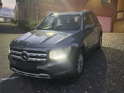 Mercedes GLB200