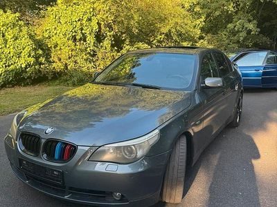 BMW 525