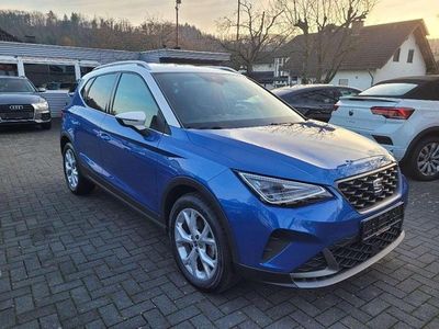 Gebraucht Seat Arona FR 110 PS (80 kW) 2022 Saphirblau / dach (metallic) SUV