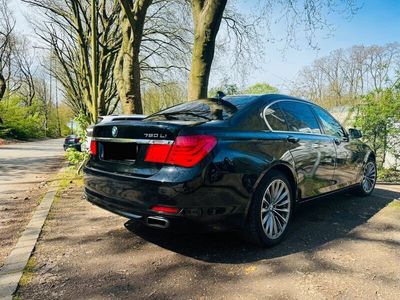 gebraucht BMW 750L i