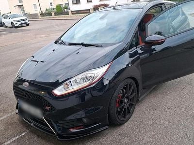 Schwarz Gebraucht 2014 Ford Fiesta Performance Edition Kleinwagen | 9.300 €