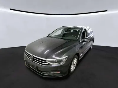 Gebraucht VW Passat Business 150 PS (110 kW) 2022 Grau Kombi