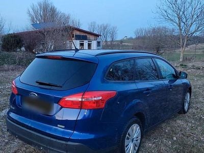 Gebraucht Ford Focus Business Edition 125 PS (91 kW) 2016 Blau Kombi