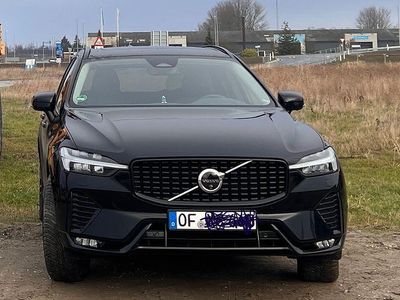 Schwarz Gebraucht 2023 Volvo XC60 Plus SUV | 43.609 € (Etwas zu teuer)