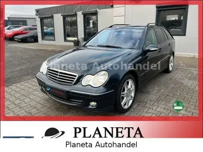 Gebraucht Mercedes C180 143 PS (105 kW) 2004 Schwarz Kombi