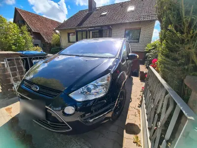 Second-hand Ford S-MAX S 200 CP (147 kW) 2013 Negru Monovolum