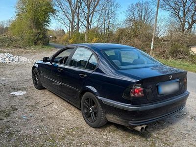Gebraucht BMW 320 150 PS (110 kW) 1999 Blau Limousine