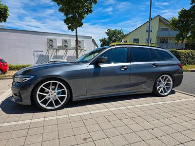 Gebraucht BMW 320 Sport Line 190 PS (139 kW) 2019 Grau Kombi