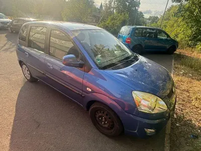 Gebraucht Hyundai Matrix Style 122 PS (89 kW) 2009 Blau Van / Kleinbus