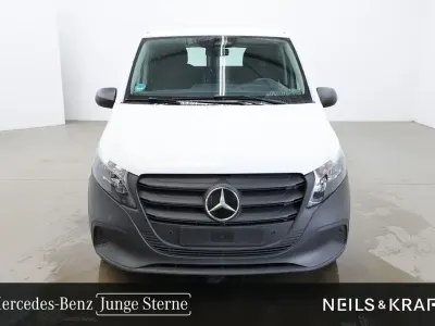 Gebraucht Mercedes Vito 136 PS (100 kW) 2024 Arktikweiß Van
