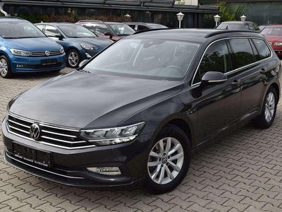 Grau Gebraucht 2020 VW Passat Kombi | 20.900 € (Fairer Preis)
