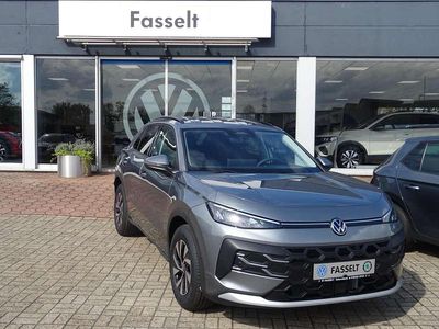 Nouă VW T-Roc Life 116 CP (85 kW) 2026 Gri SUV