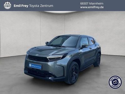 Neu Toyota Urban Cruiser 127 kW (174 PS) 2026 Land breeze green SUV