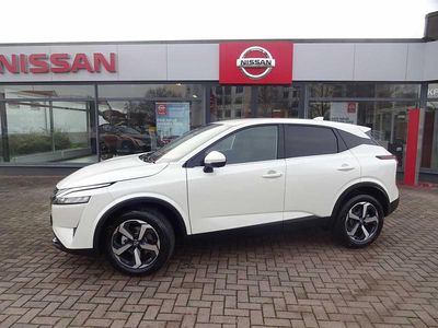 Weiß Gebraucht 2024 Nissan Qashqai N-Connecta SUV | 22.470 €