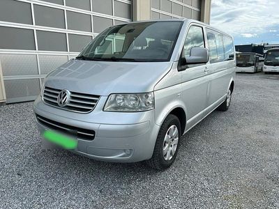 Usata VW Caravelle 175 CV (128 kW) 2007 Argento Furgone