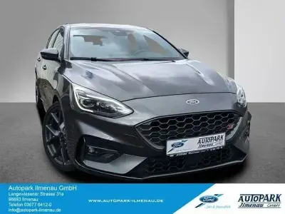 Używany Ford Focus ST 280 KM (205 kW) 2021 Szary Sedan/Limuzyna