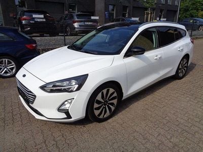 Weiß Gebraucht 2019 Ford Focus Limousine | 8.250 € (Fairer Preis)