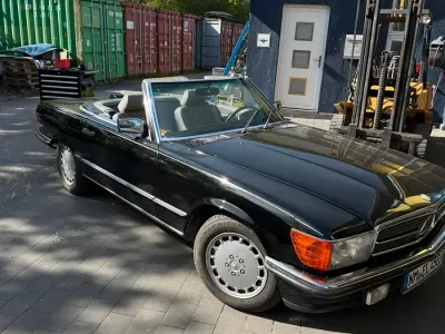 Używany Mercedes 560 231 KM (169 kW) 1987 Czarny Kabriolet