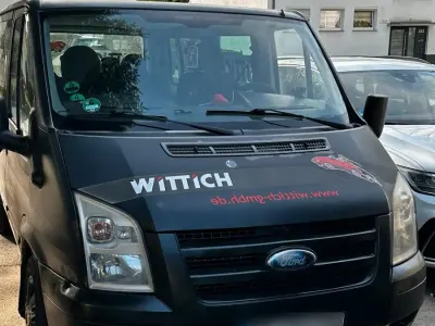 Używany Ford Transit 2009 Czarny Minivan