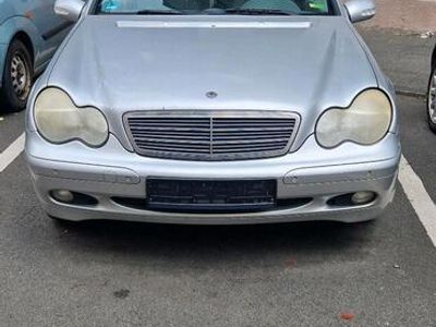 Mercedes C180