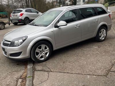 gebraucht Opel Astra Caravan Edition "111 Jahre",73TKM,