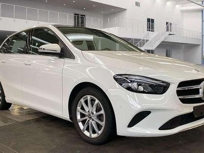 Weiß Gebraucht 2022 Mercedes E250 Limousine | 24.890 € (Guter Preis)