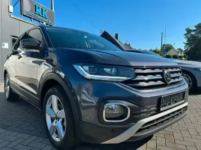Gebraucht VW T-Cross Life 150 PS (110 kW) 2023 Grau SUV