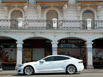 Käytetty Tesla Model S