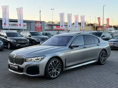 Gebraucht BMW 750 M Sport 400 PS (294 kW) 2019 Grau Limousine