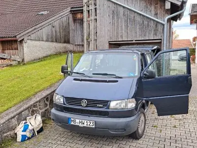 Gebraucht VW T4 102 PS (75 kW) 1998 Blau Van
