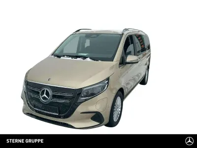 Używany Mercedes EQV300 150 kW (204 KM) 2025 Złoty Minivan