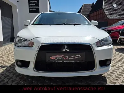 Begagnad Mitsubishi Lancer Sportback 150 HK (110 kW) 2011 Vit Sedan