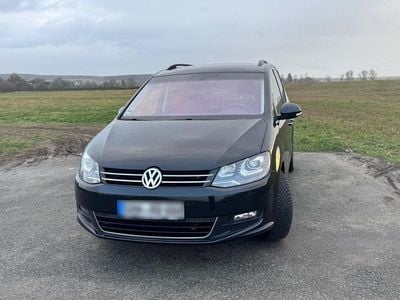 Second-hand VW Sharan Comfortline 140 CP (102 kW) 2011 Negru Monovolum