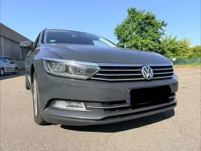 Gebraucht VW Passat Comfortline 150 PS (110 kW) 2017 Grau Kombi